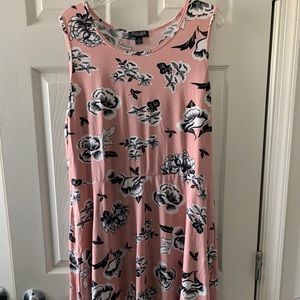 Woman’s Plus Size Pink Floral Dress Size 2X by Rouge